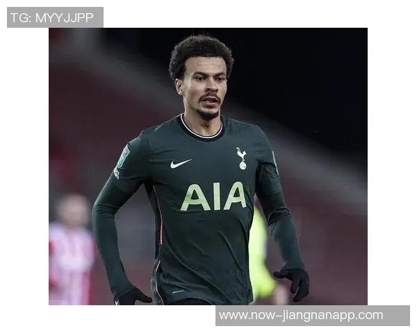 拜仁签下冈比亚18岁前锋恩迪亚耶进行租借仅参与一线队训练